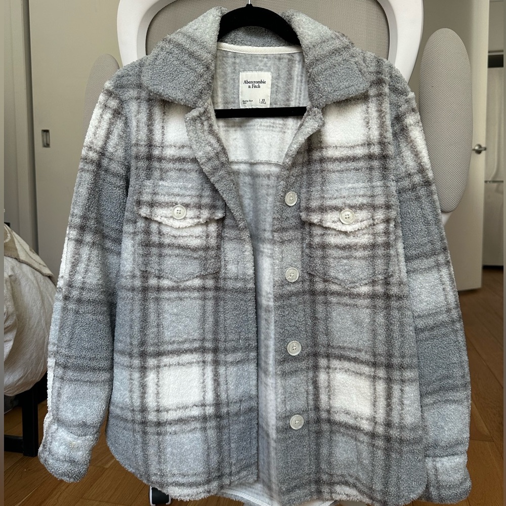 Abercrombie & Fitch Plaid Sherpa Jacket